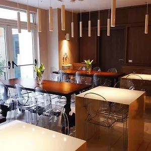Ξενοδοχείο La Castellana Loft ***